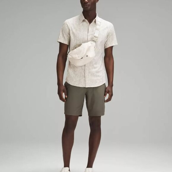 Lululemon Curved Crossbody Bag with Top Handle 3L in White Opal, BNWT - Picture 7 of 8